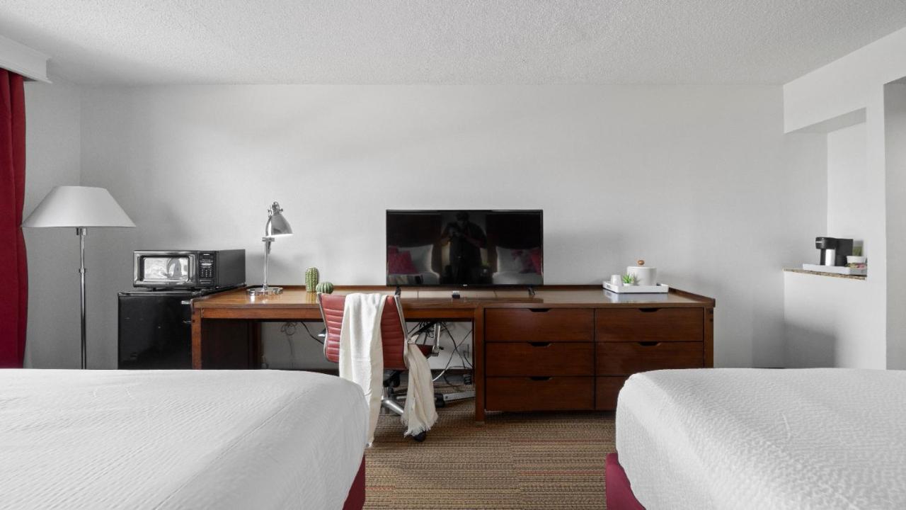 315 Loso Hotel Airport Charlotte Exteriör bild